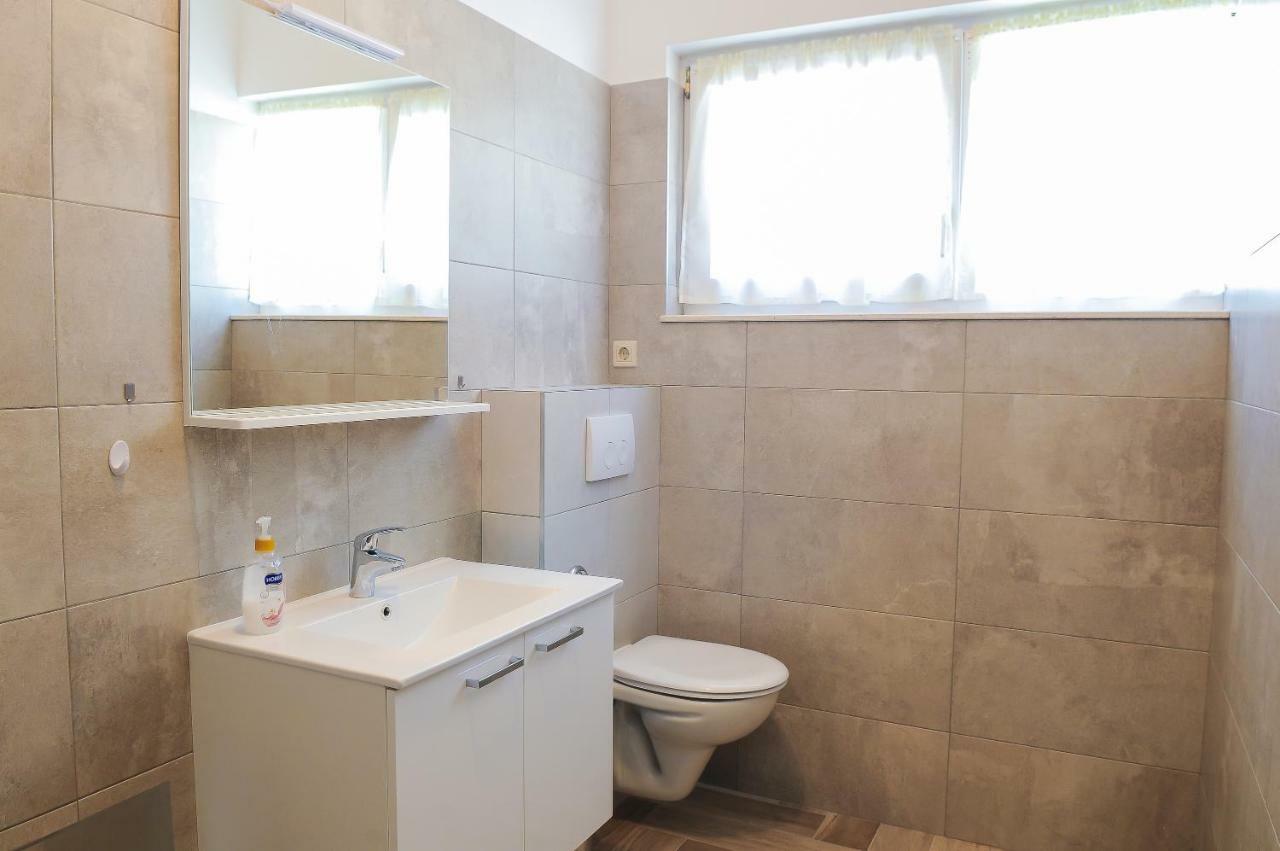 Apartment Neva Σπλιτ Εξωτερικό φωτογραφία