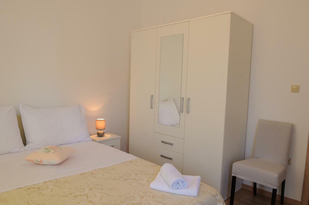 Apartment Neva Σπλιτ Εξωτερικό φωτογραφία
