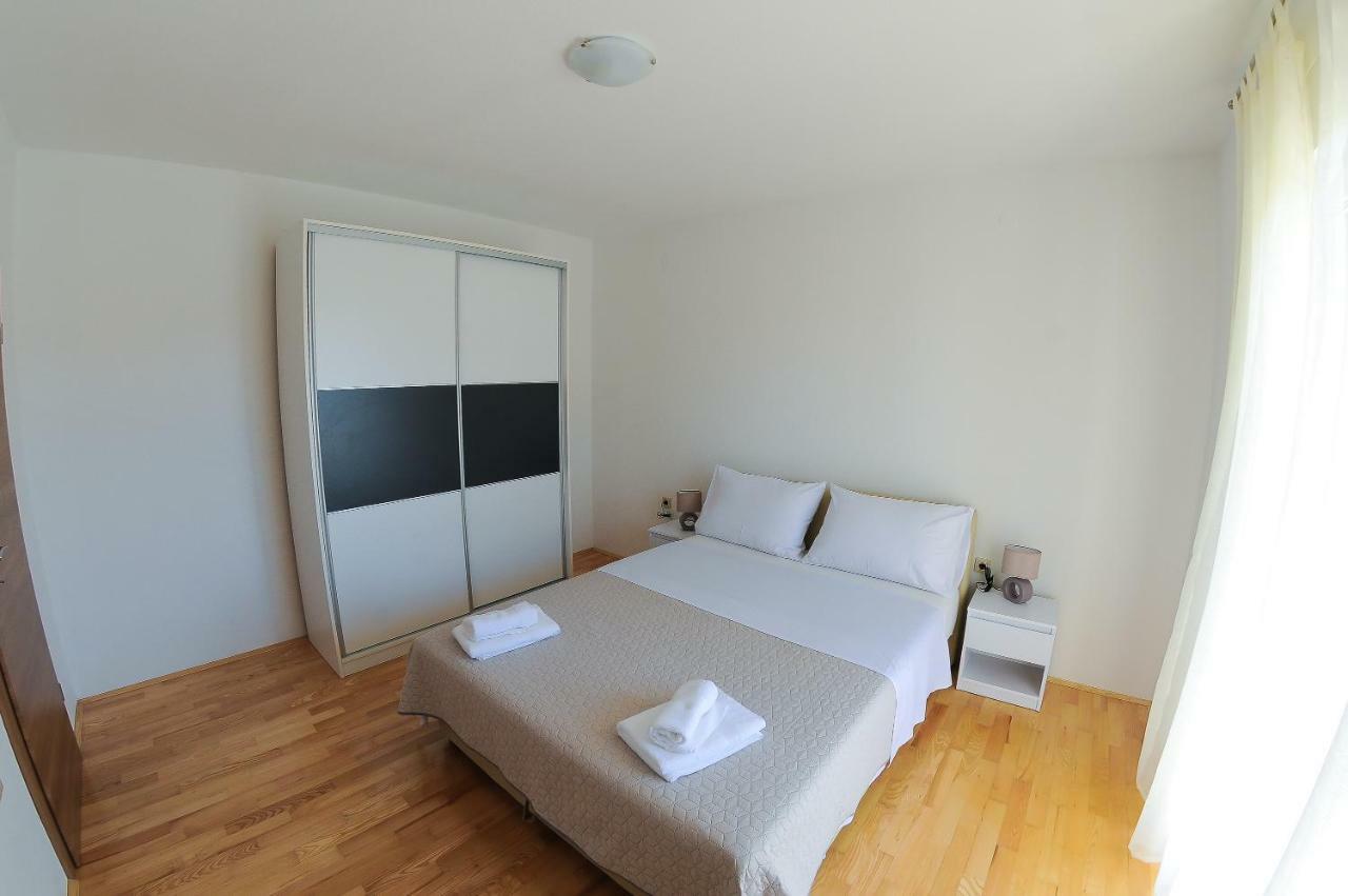 Apartment Neva Σπλιτ Εξωτερικό φωτογραφία