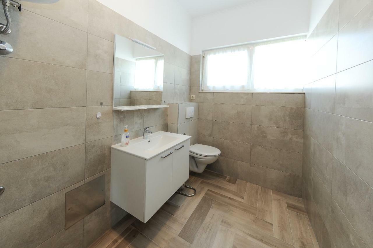 Apartment Neva Σπλιτ Εξωτερικό φωτογραφία