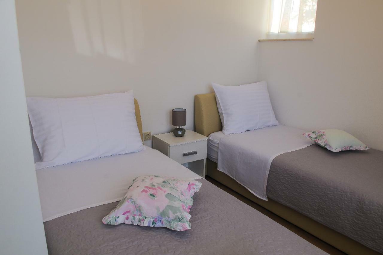 Apartment Neva Σπλιτ Εξωτερικό φωτογραφία