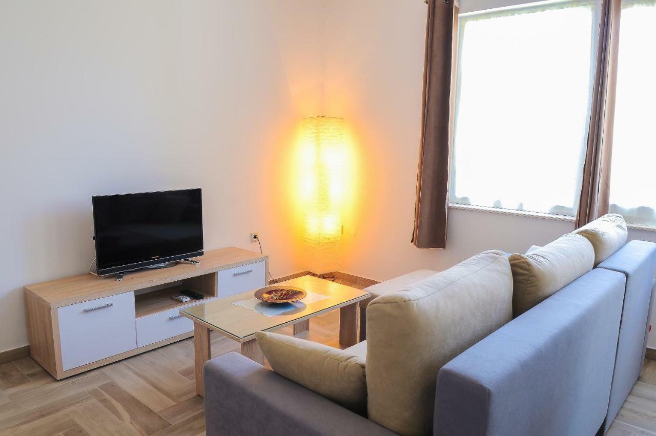Apartment Neva Σπλιτ Εξωτερικό φωτογραφία